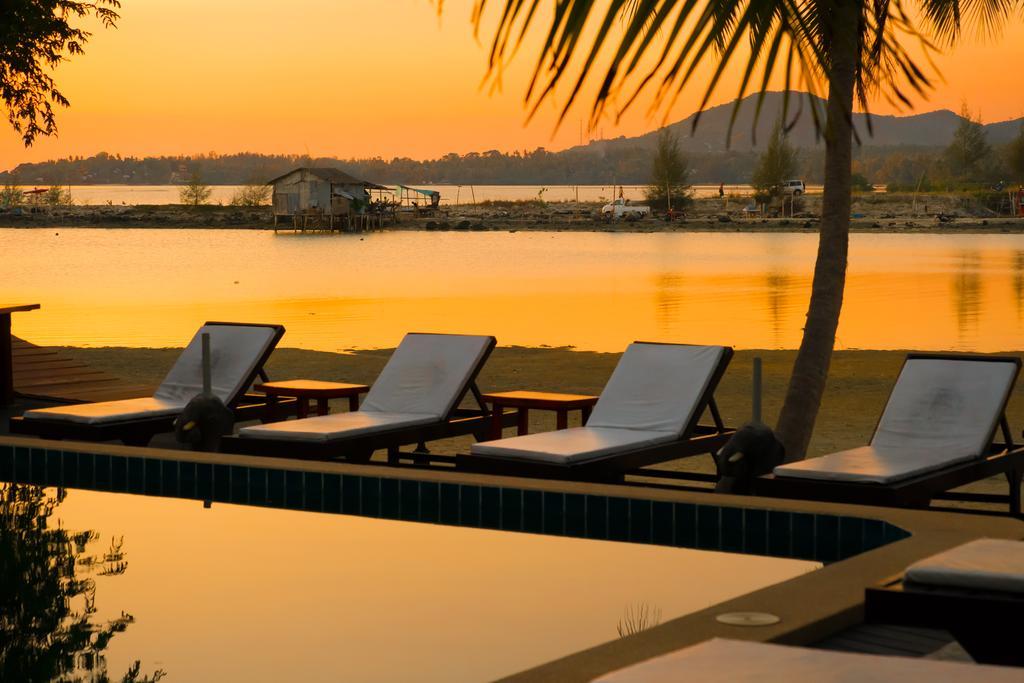 Cyana Resort Wok Tum Dış mekan fotoğraf