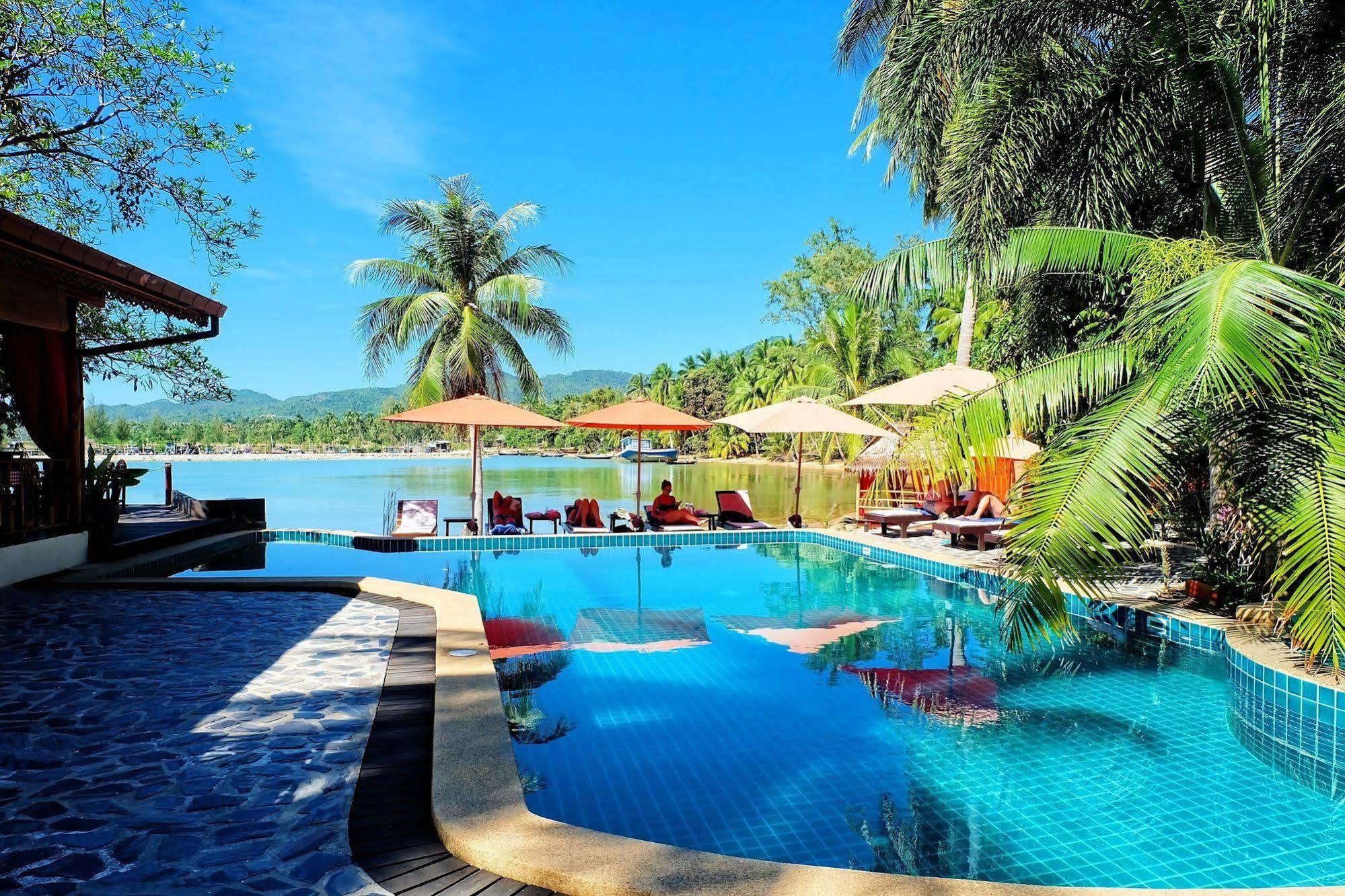 Cyana Resort Wok Tum Dış mekan fotoğraf